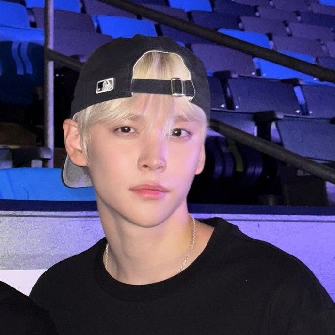 Latest photo of Eunseok (RIIZE)