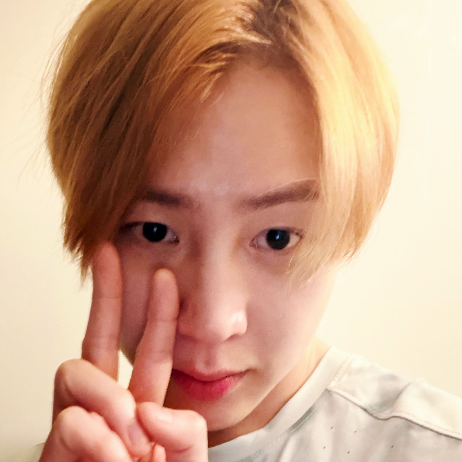 A moment captured by Ha Sungwoon's fan