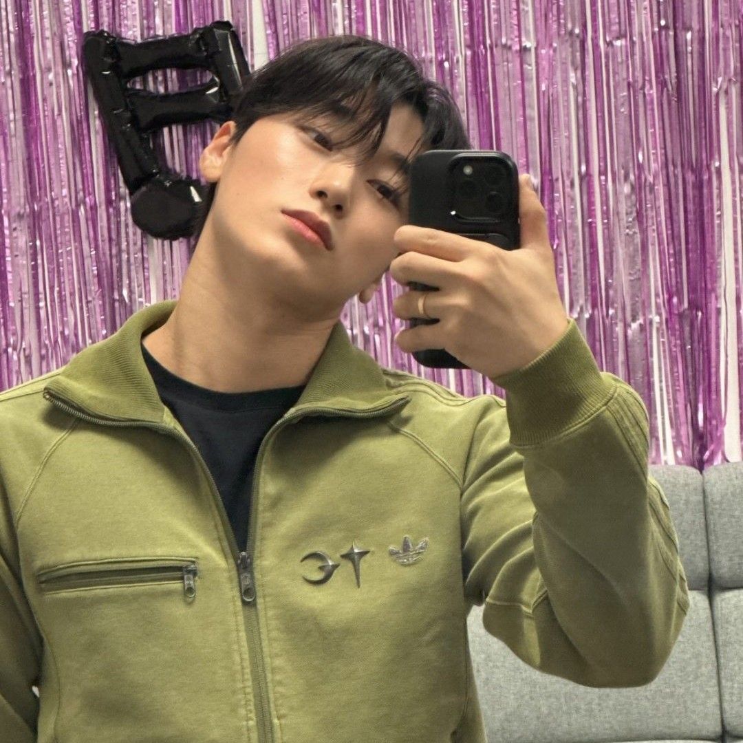 Foto terbaru San (ATEEZ)