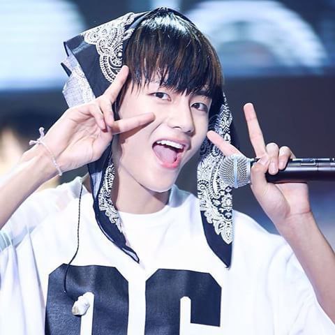 A moment captured by V (BTS)'s fan