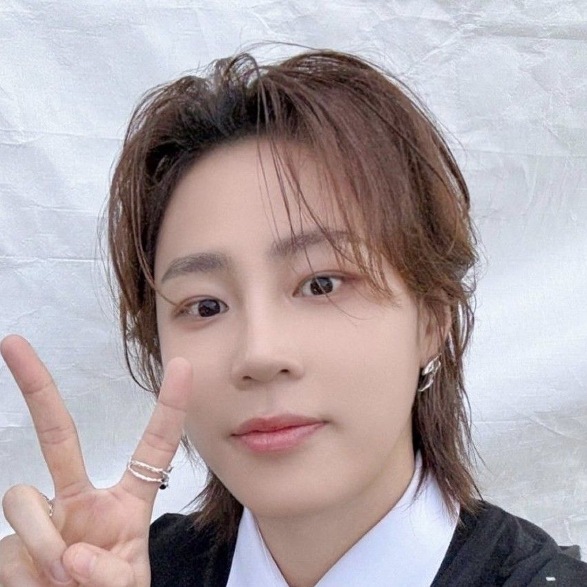 Recent activity shot of Ha Sungwoon