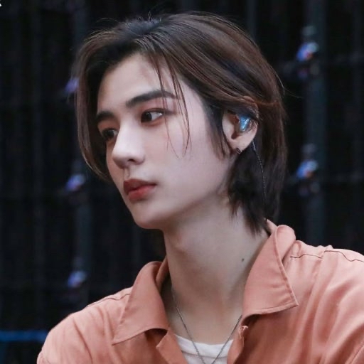 Recent activity shot of Leehan (BOYNEXTDOOR)