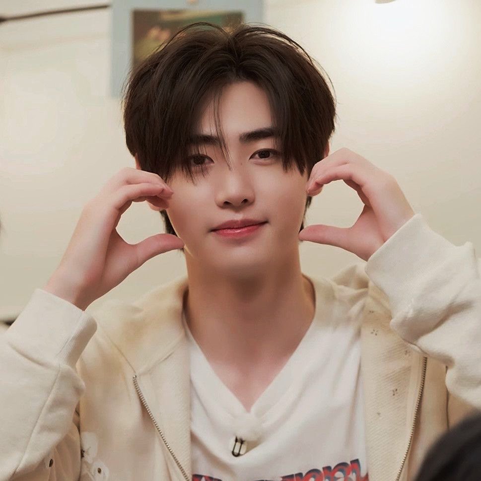 ソンフン (ENHYPEN)の最新写真