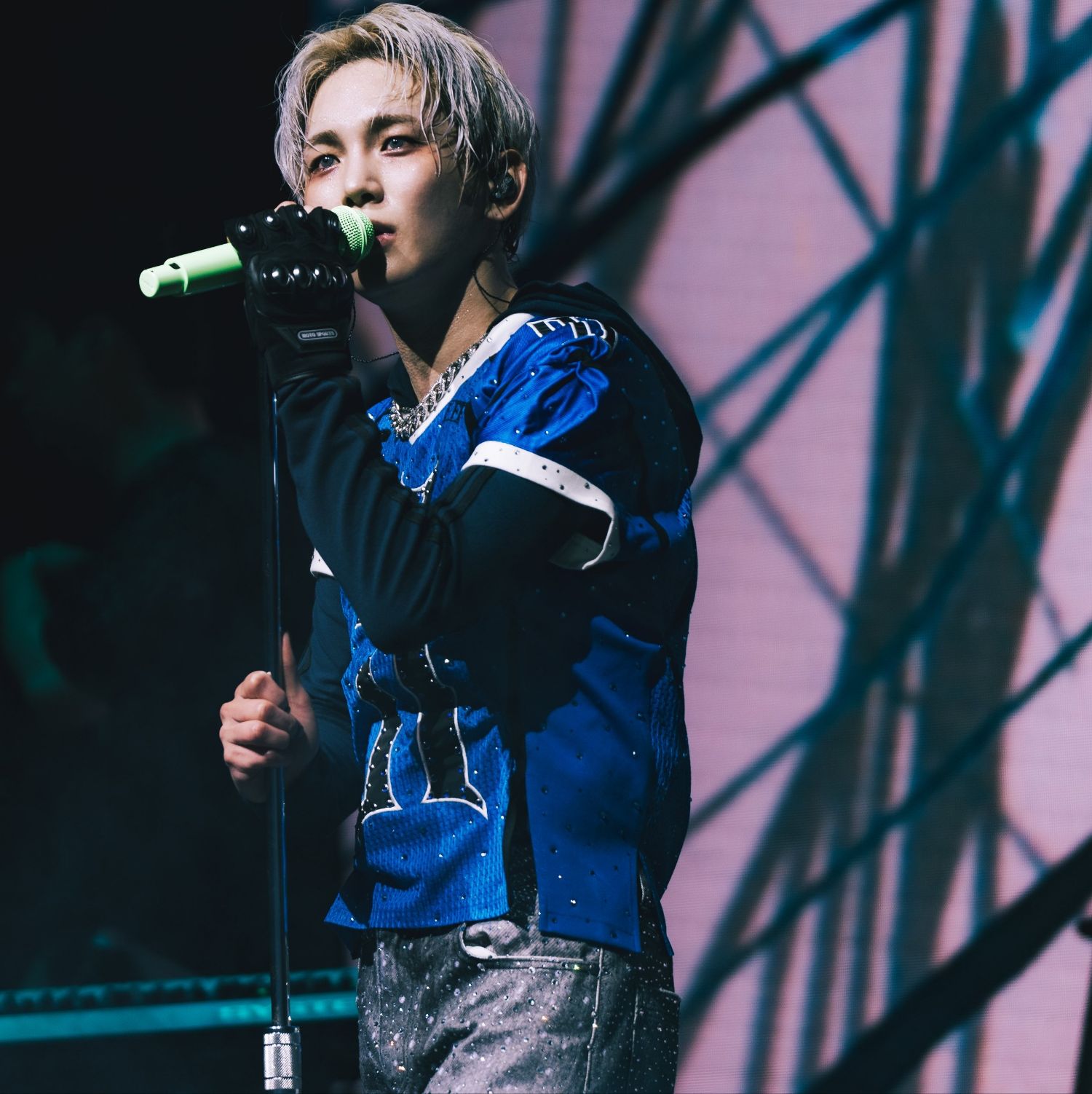 Behind-the-scenes cut of Key (SHINee)