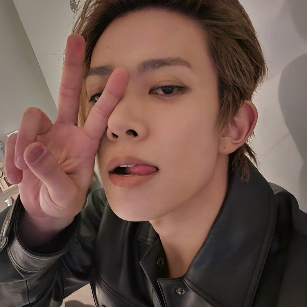 희승 (ENHYPEN) 최근 활동샷