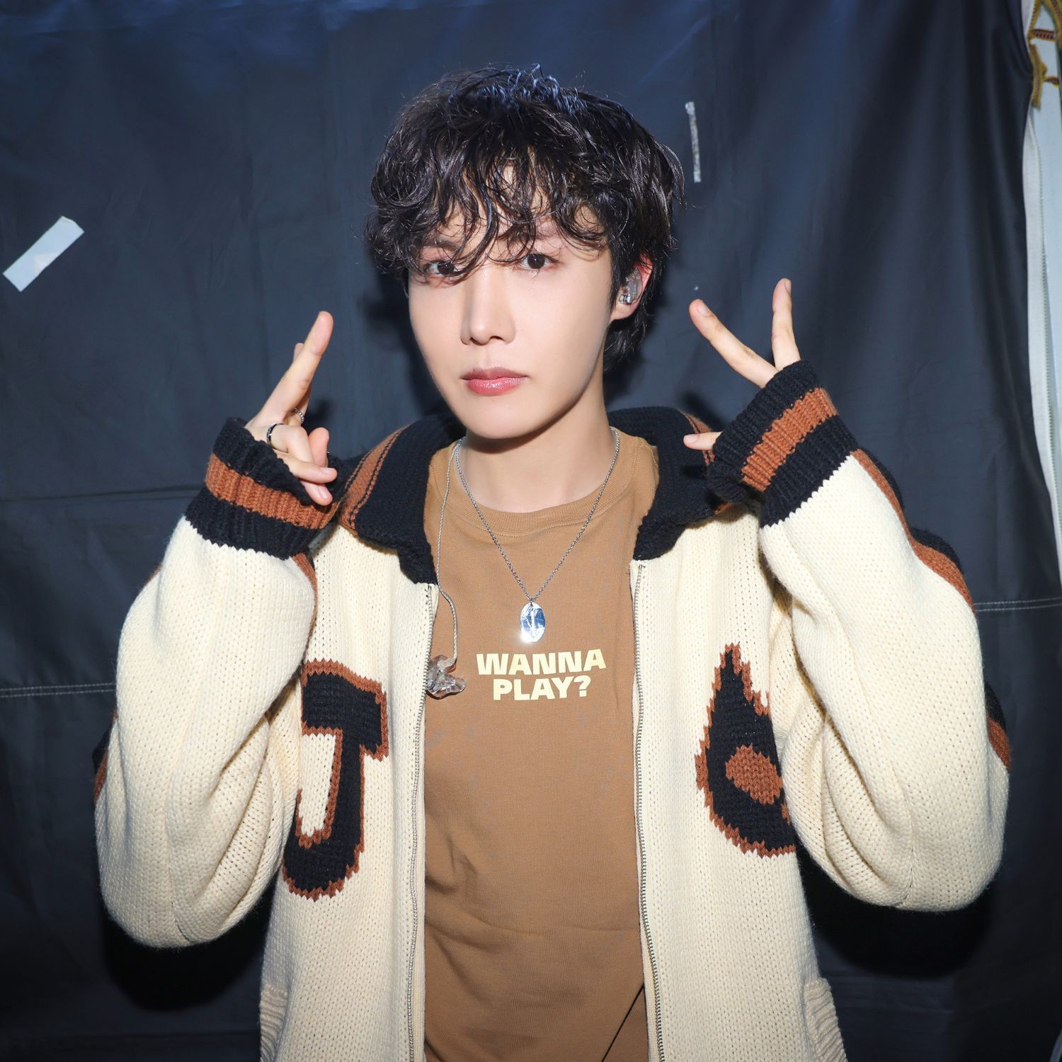 제이홉 (방탄소년단)의 비하인드 컷