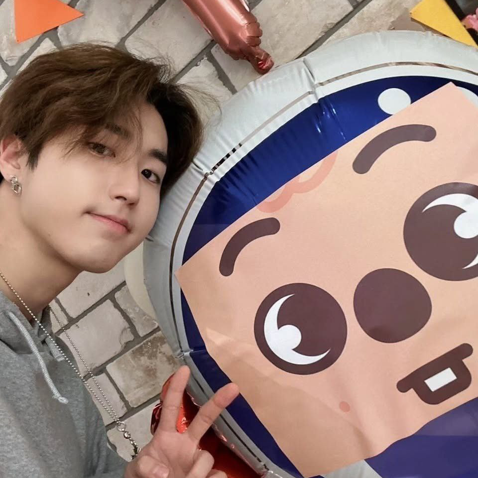 A moment captured by HAN (Stray Kids)'s fan