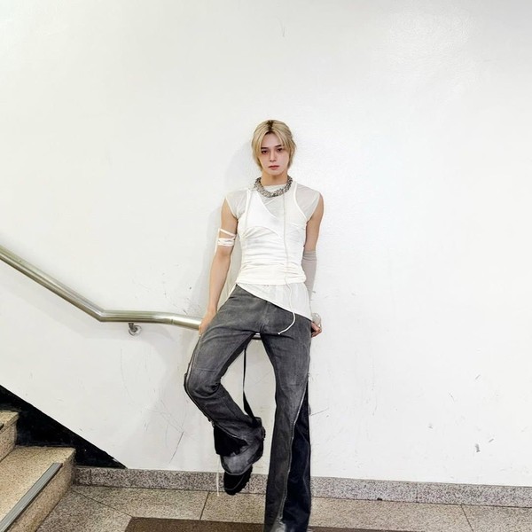 Popular profile picture of K (&TEAM) loved by fans