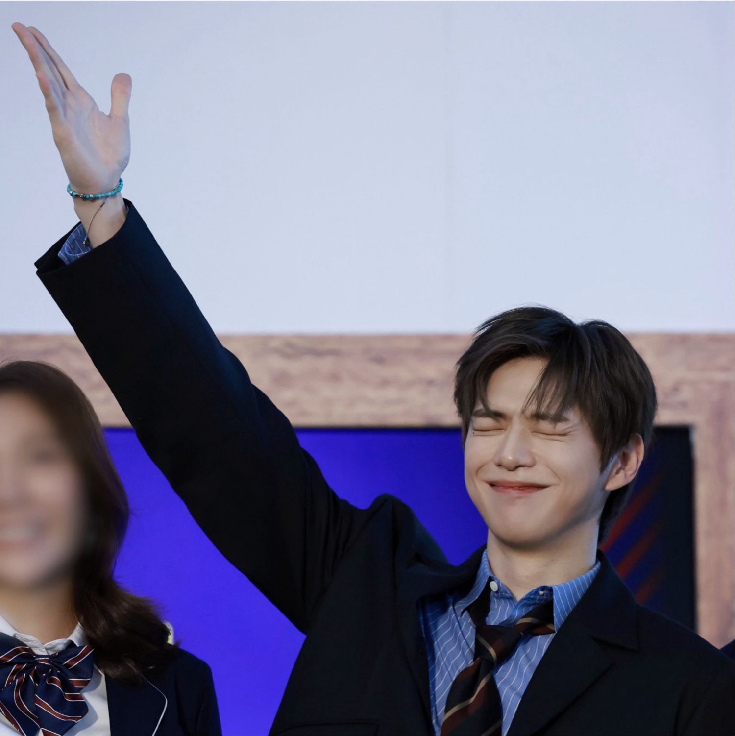 Behind-the-scenes cut of Kang Daniel