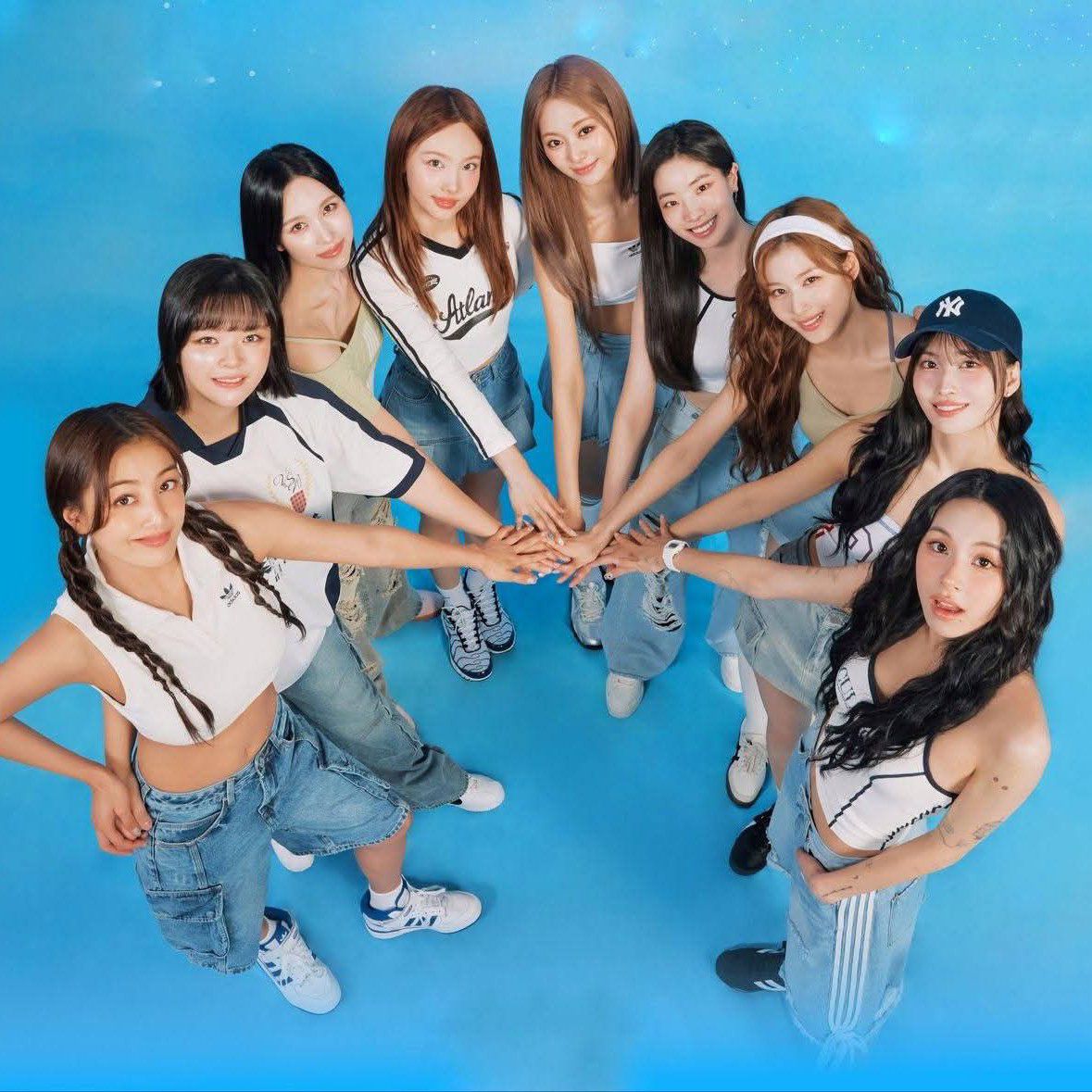 Latest photo of TWICE