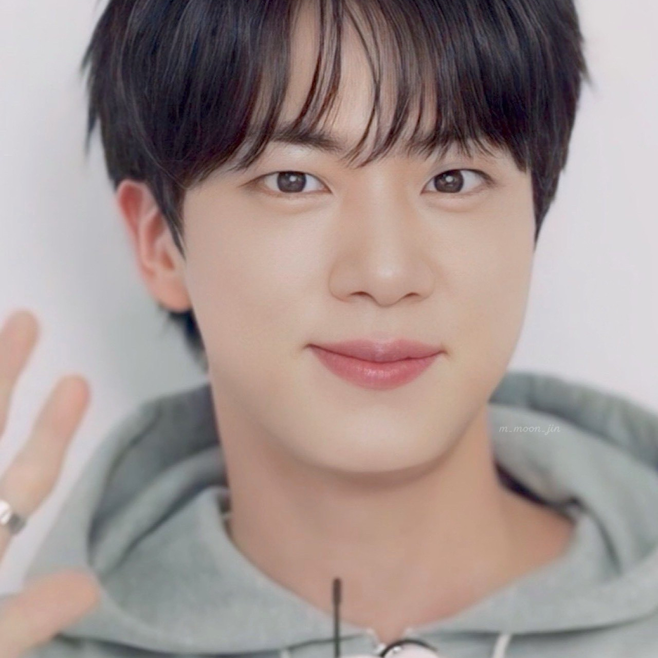 진 (방탄소년단) 최근 활동샷