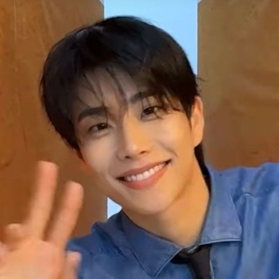 Latest photo of MJ (ASTRO)