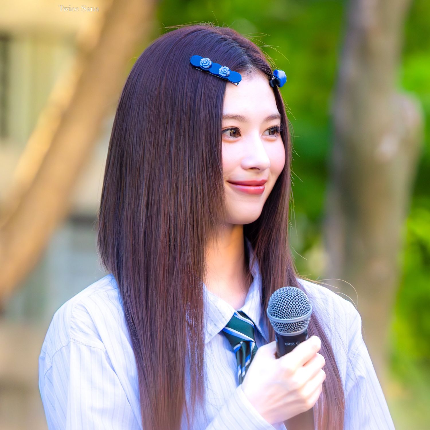 A moment captured by Sana (TWICE)'s fan