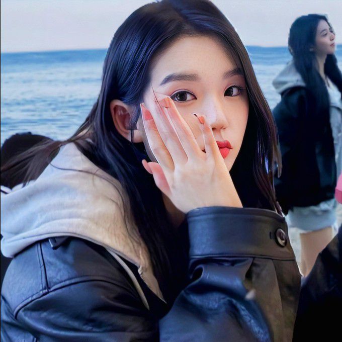 A moment captured by Soodam (SECRET NUMBER)'s fan