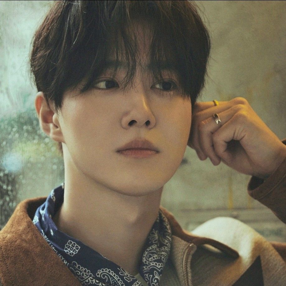 Behind-the-scenes cut of Suho (EXO)