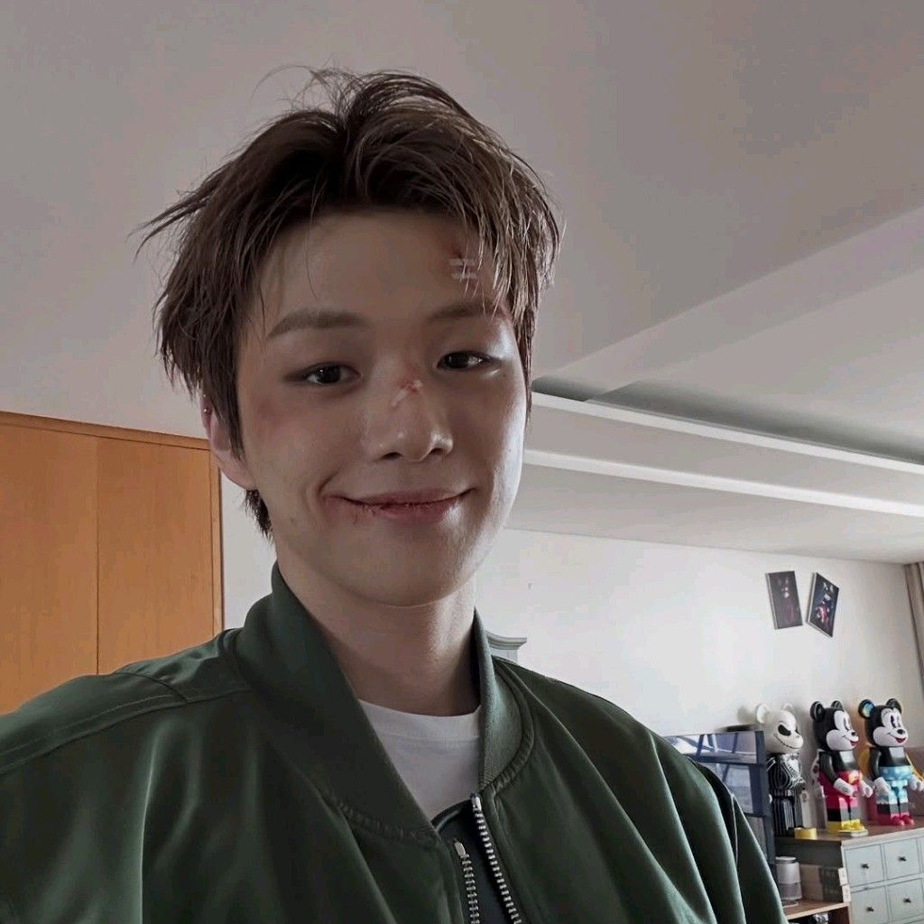 姜丹尼爾的最新照片