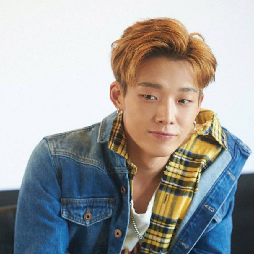 A moment captured by BOBBY (iKON)'s fan