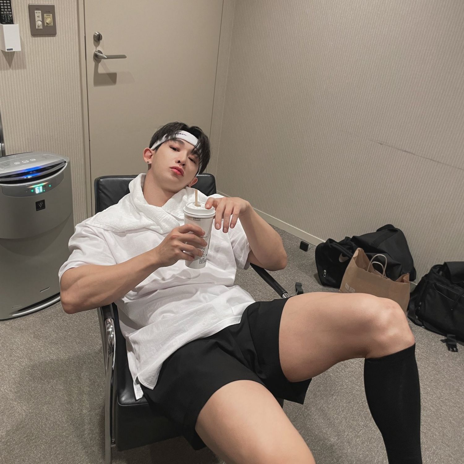 Recent activity shot of Wonho