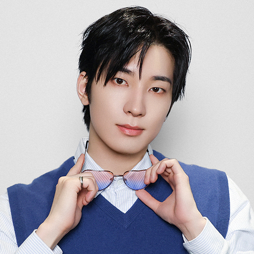 圓佑 (SEVENTEEN)的最新活動照片