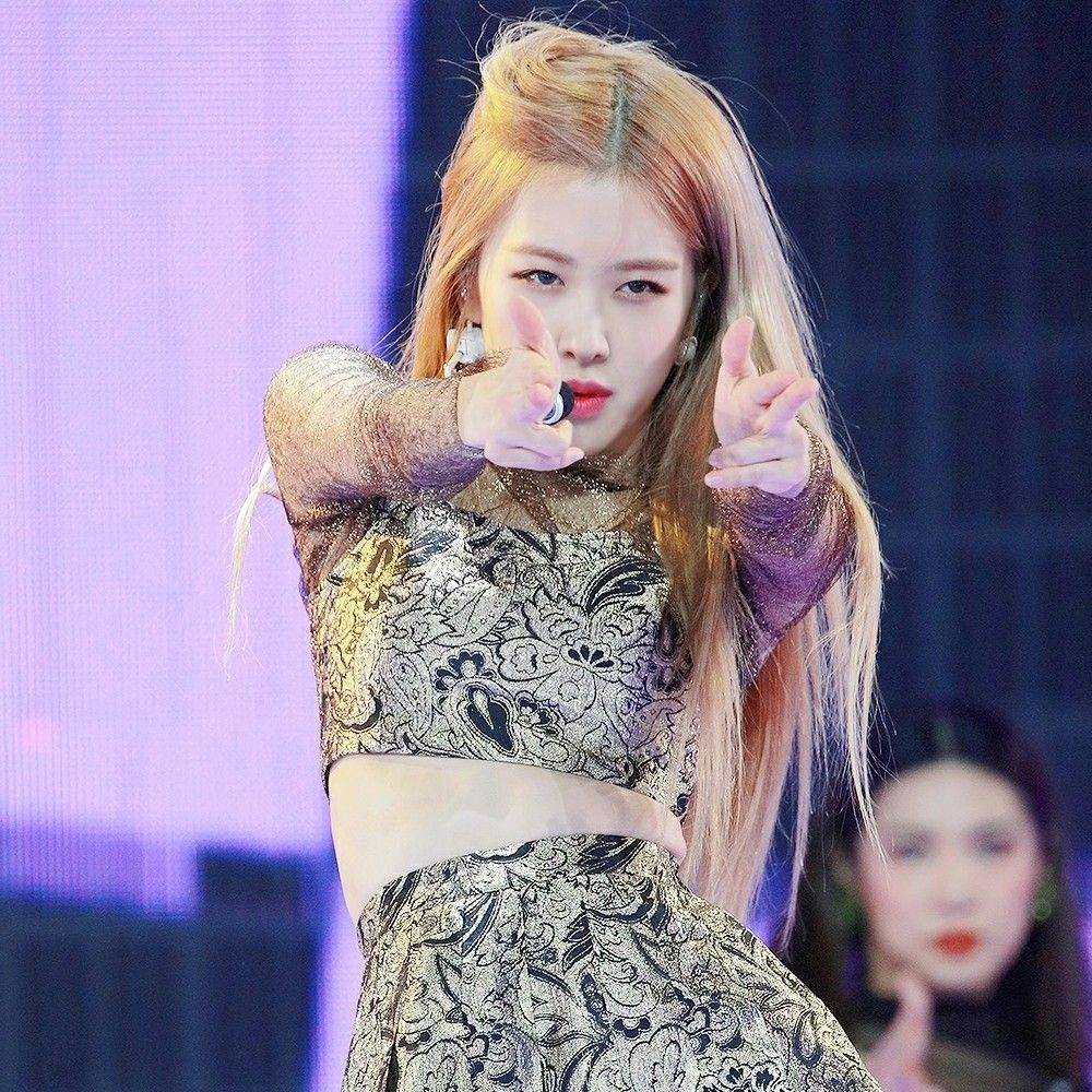 Recent activity shot of ROSÉ (BLACKPINK)