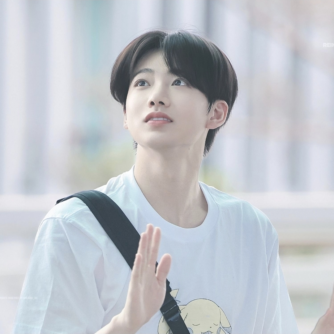 ジュンギュ (TREASURE)の舞台裏ショット