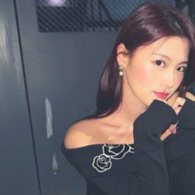 妸仁 (MOMOLAND)的最新照片