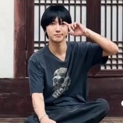 Behind-the-scenes cut of Yesung (Super Junior)