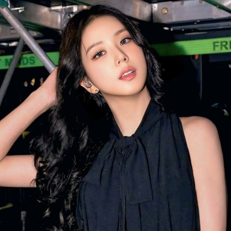 ジス (BLACKPINK)の最近の活動写真