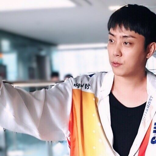 A moment captured by Eun Jiwon (SECHSKIES)'s fan