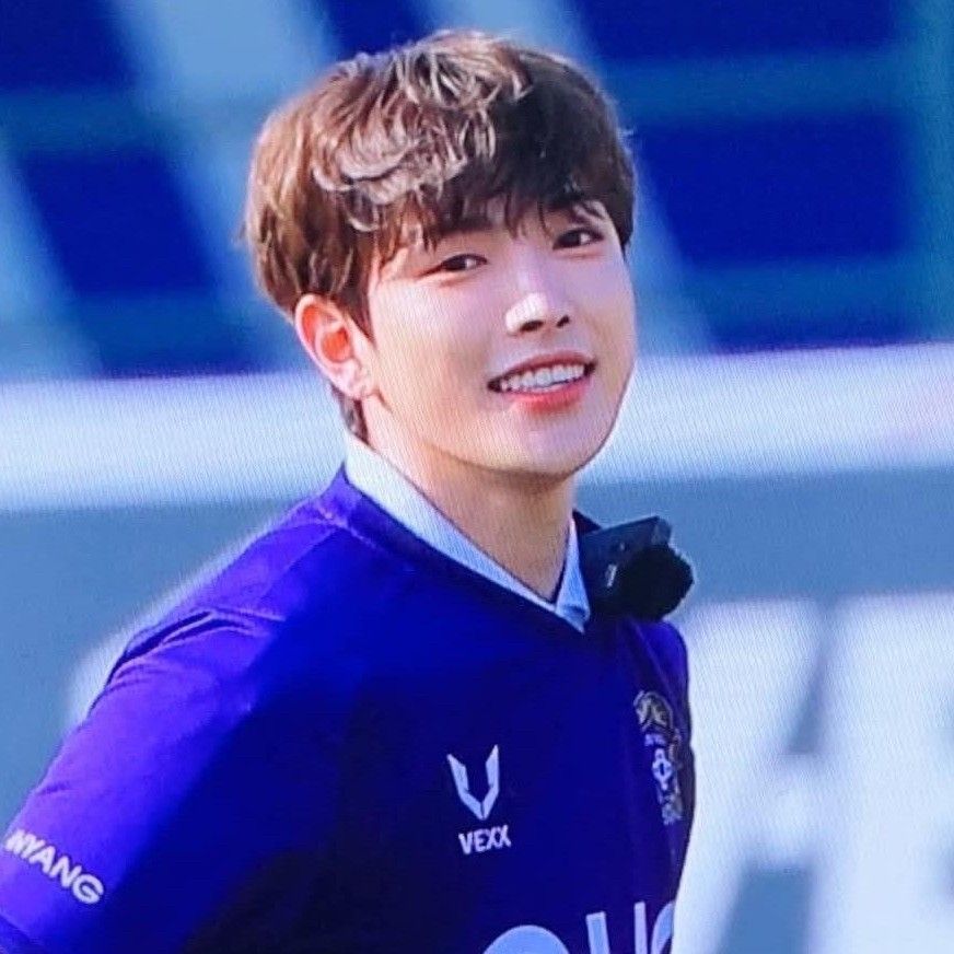Recent activity shot of Hongjoong (ATEEZ)
