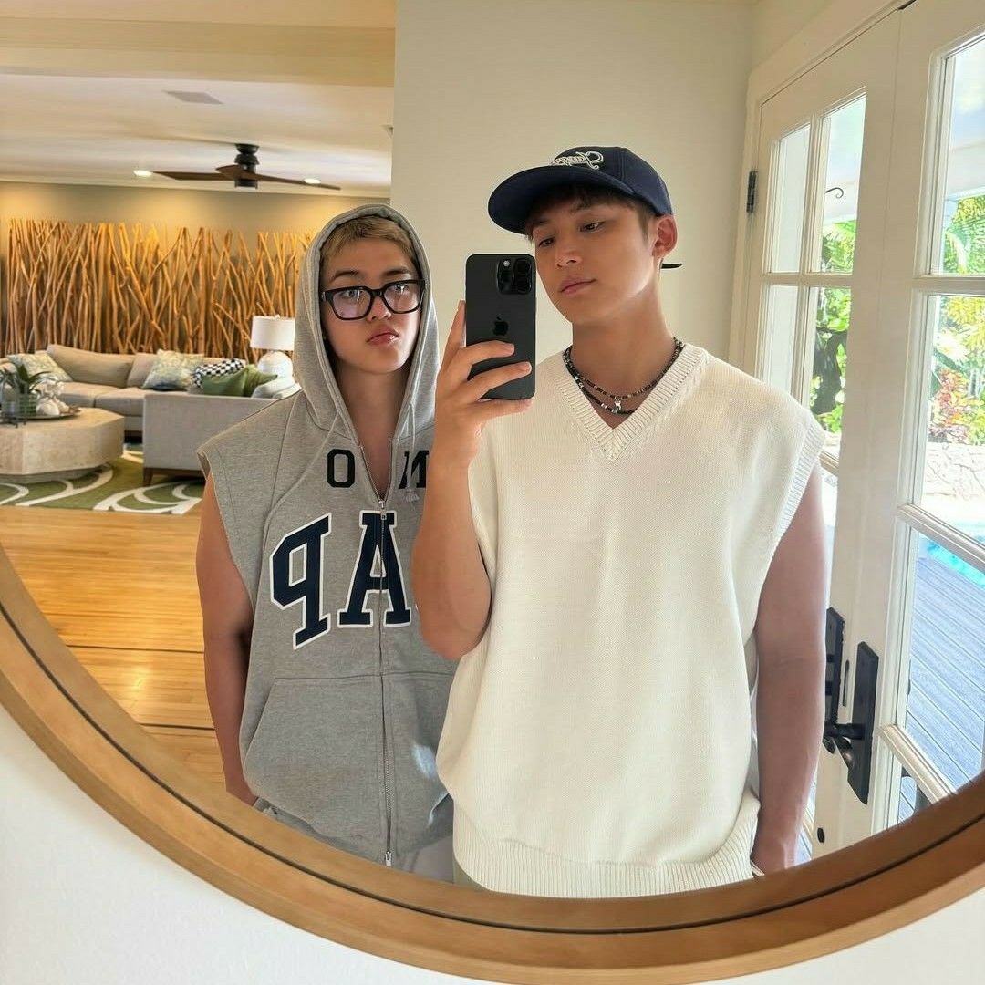 Recent activity shot of S.Coups (SEVENTEEN)