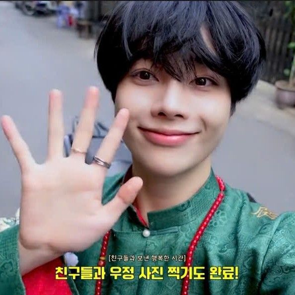 Behind-the-scenes cut of Hanbin (TEMPEST)