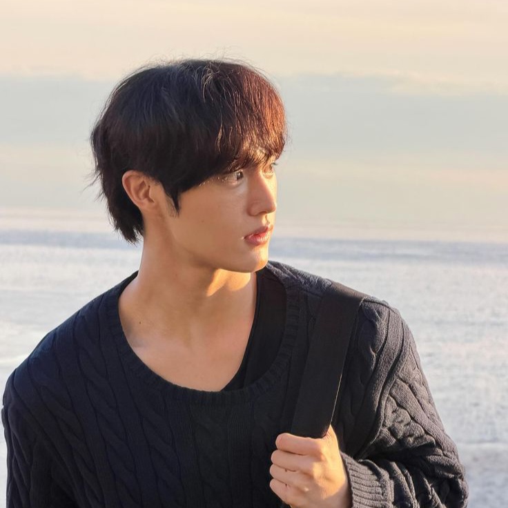 Recent activity shot of Hyunsuk (CIX)