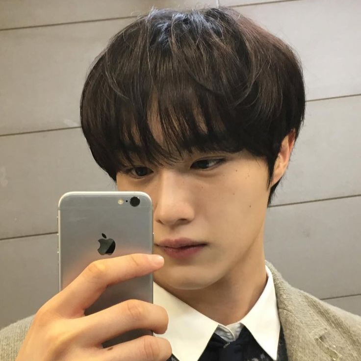 Behind-the-scenes cut of Hyunsuk (CIX)