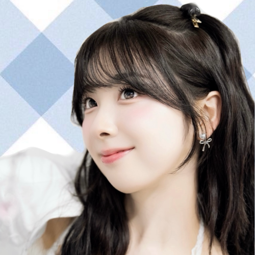 Latest photo of Miihi (NiziU)