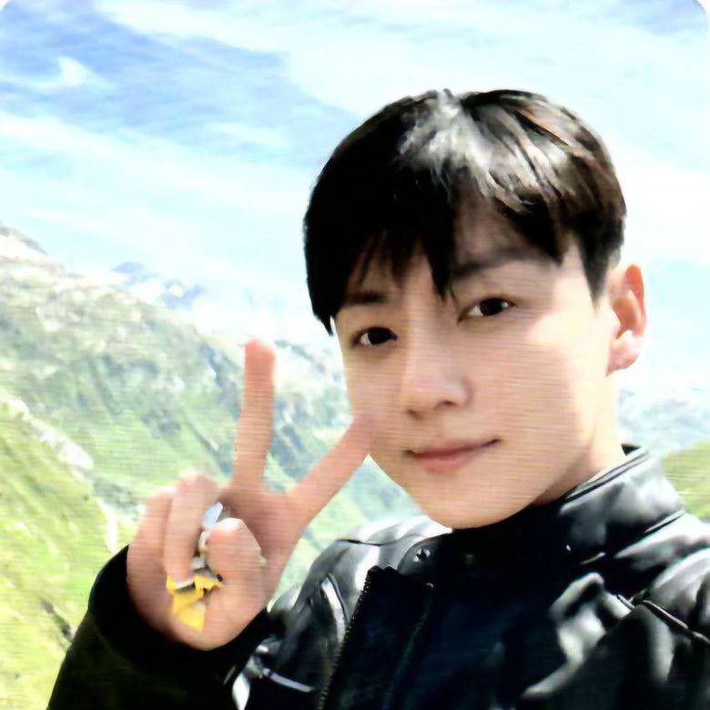 Latest photo of Jungkook (BTS)