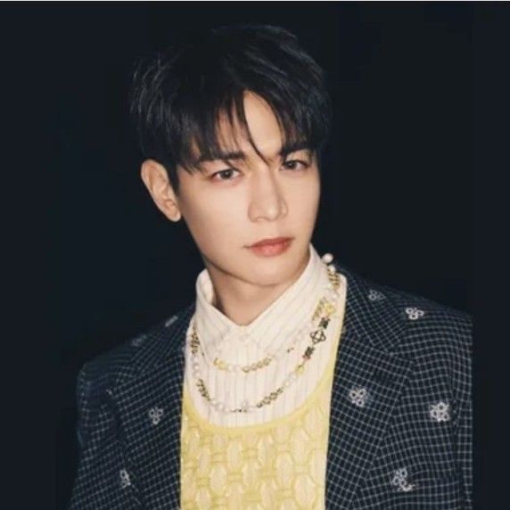 Latest photo of Minho (SHINee)