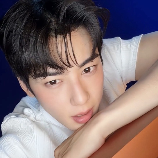 Latest photo of Eunwoo (ASTRO)