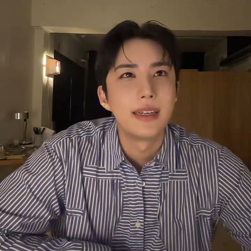 Latest photo of Wow (A.C.E)