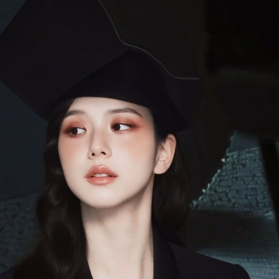 Latest photo of Jisoo (BLACKPINK)