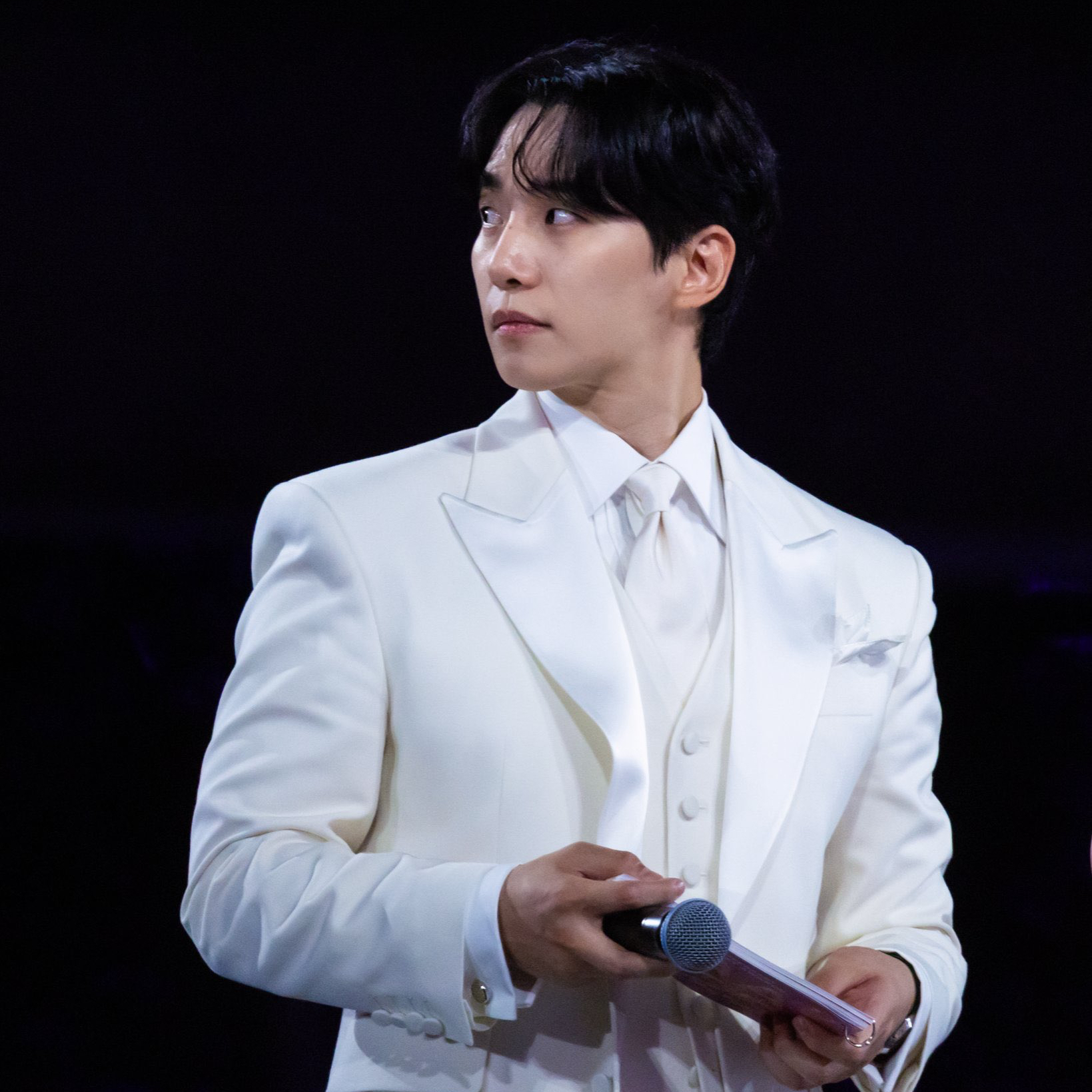 A moment captured by Junho (2PM)'s fan