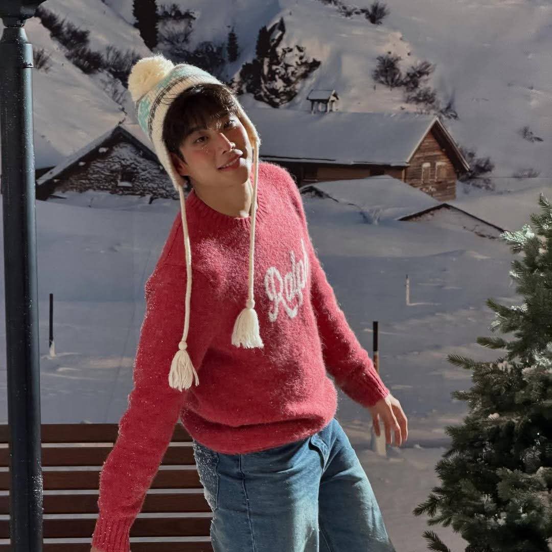 A moment captured by MJ (ASTRO)'s fan