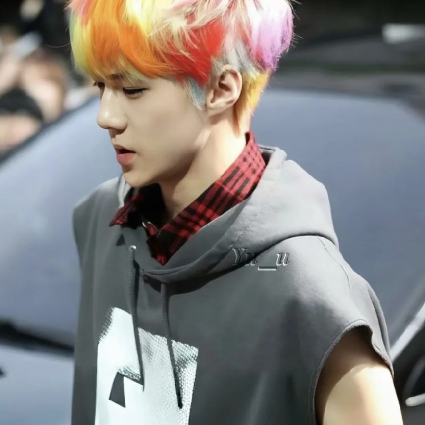 Behind-the-scenes cut of Sehun (EXO)