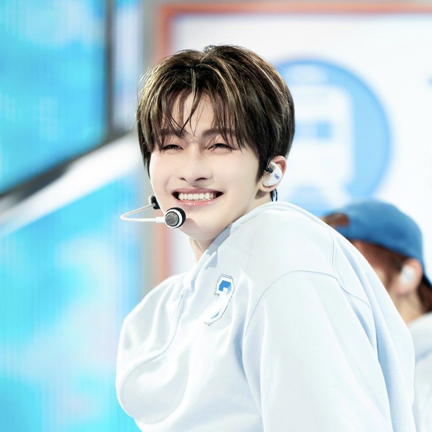 Latest photo of Jihoon (TWS)