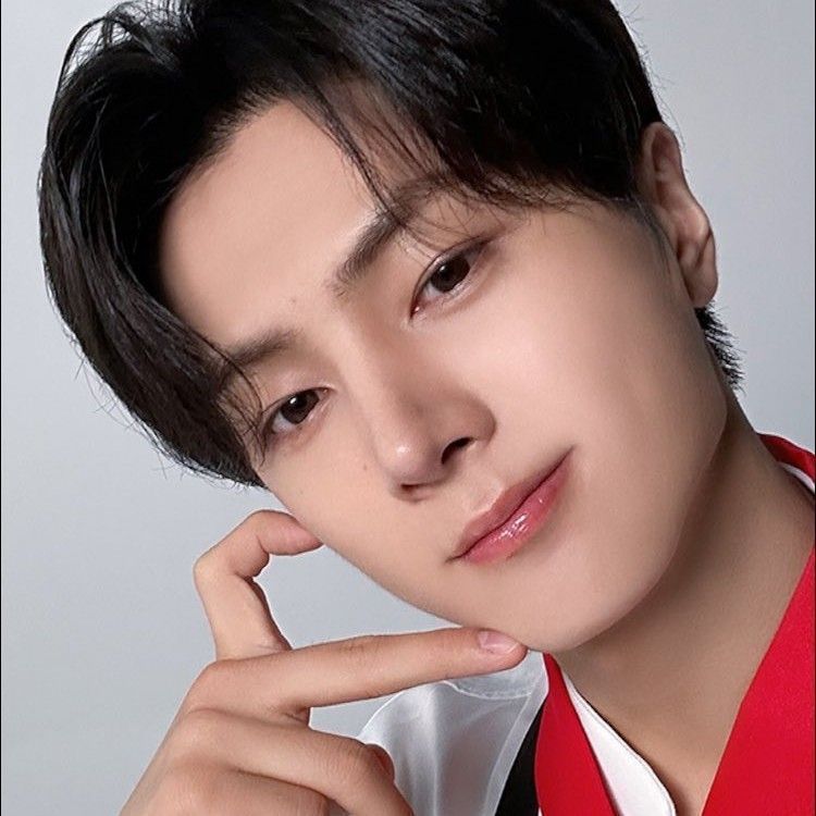 Recent activity shot of Jay (ENHYPEN)