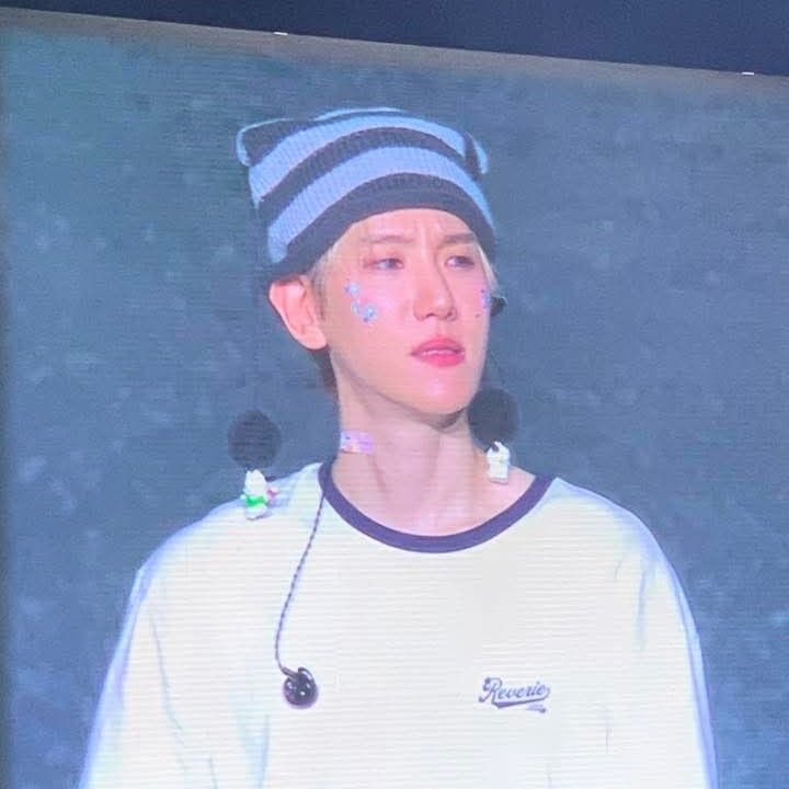 백현 (EXO)의 최신 사진