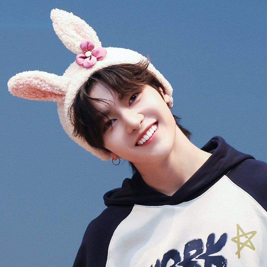 Latest photo of Seok Matthew (ZEROBASEONE)