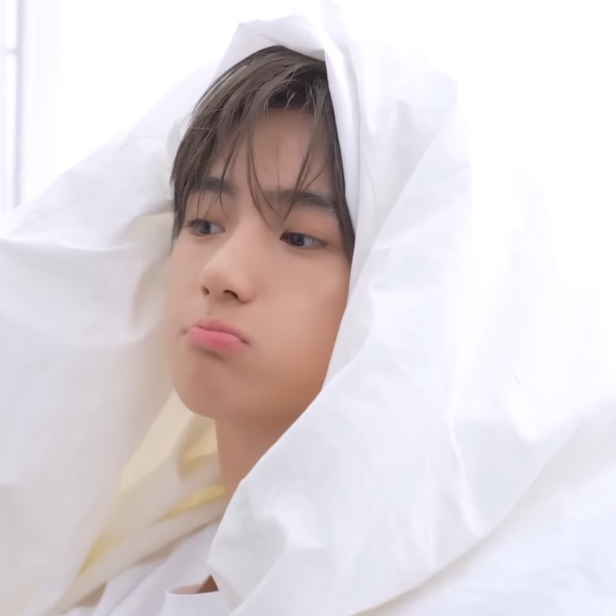Behind-the-scenes cut of THE BOYZ