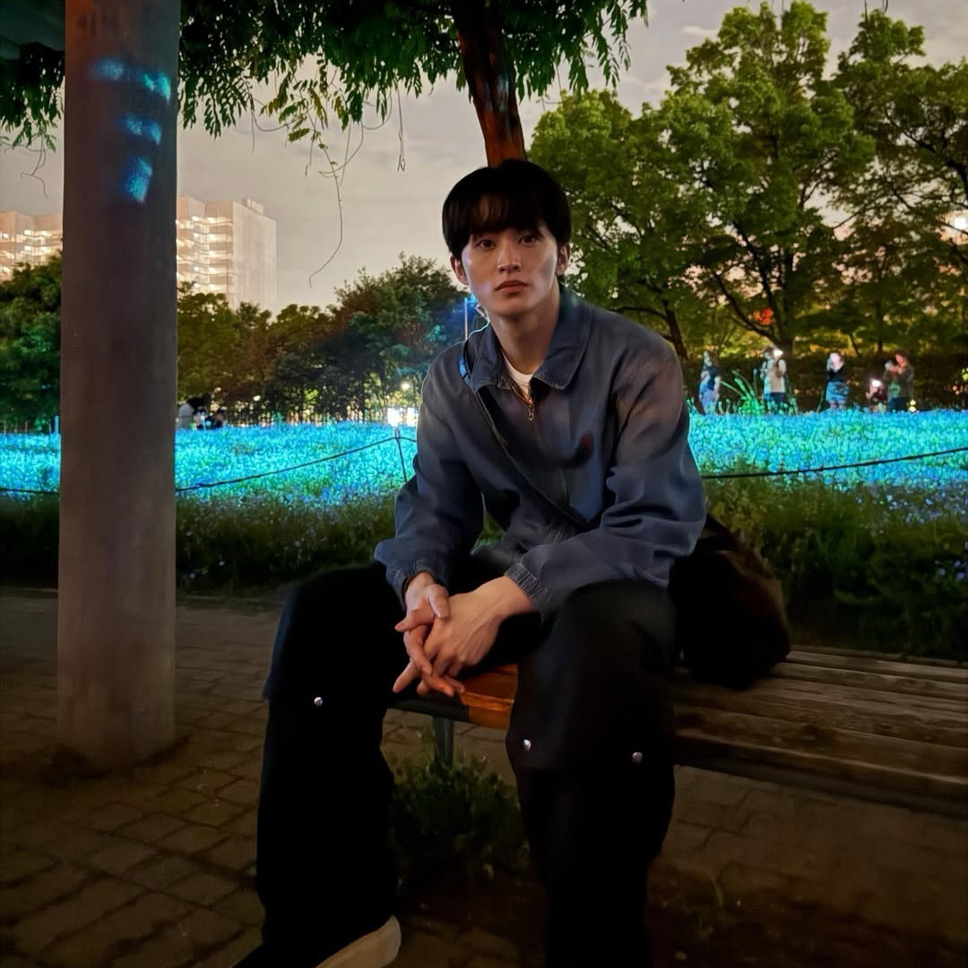 A moment captured by Mark (NCT 127, NCT DREAM)'s fan