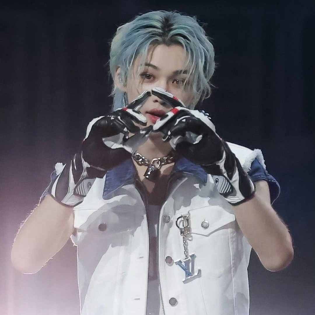 A moment captured by Felix (Stray Kids)'s fan